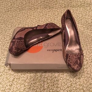 Easy Spirit Esdanica pump